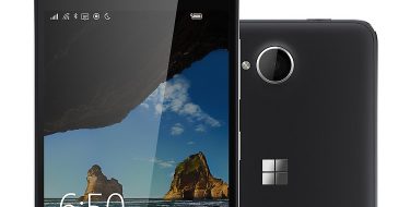 Lumia 650: Κοντινή ματιά στο νέο Windows 10 smartphone της Microsoft