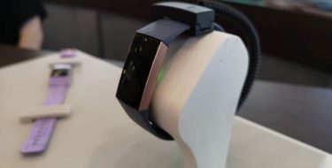 IFA 2018: To Fitbit Charge 3 είναι το fitness tracker που θα σε κρατήσει σε φόρμα