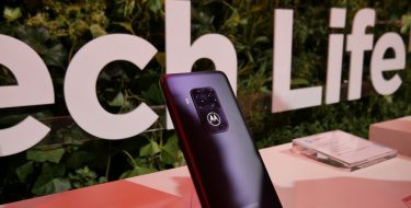 IFA 2019: Το Motorola One Zoom κάνει καλά αυτό που υπόσχεται