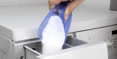 Πλυντήρια που γνωρίζουν πόσο απορρυπαντικό χρειάζεται κάθε πλύση