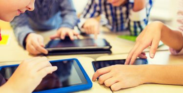 7 εφαρμογές για tablet και 8 ιστοσελίδες που θα βοηθήσουν στην εκπαίδευση του παιδιού σου!